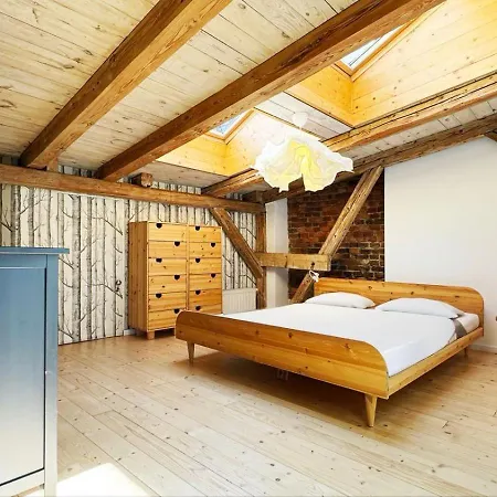 The Barn - Spacious Loft In The Center
