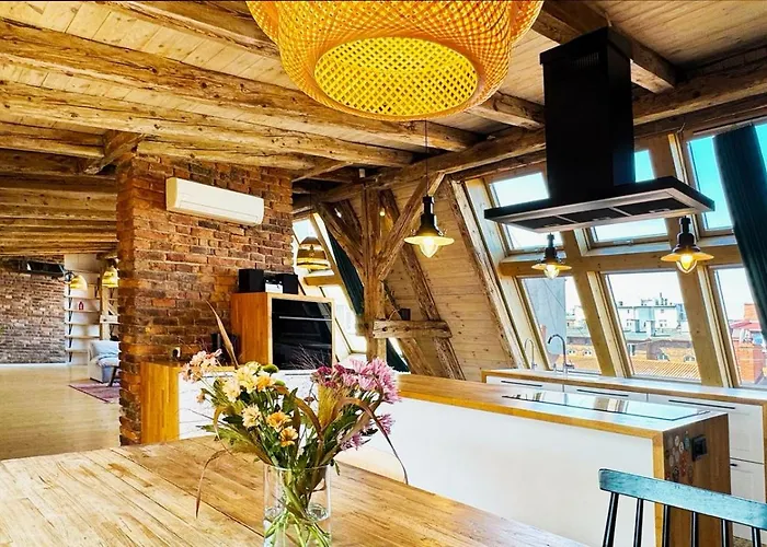 The Barn - Spacious Loft In The Center * Katowice