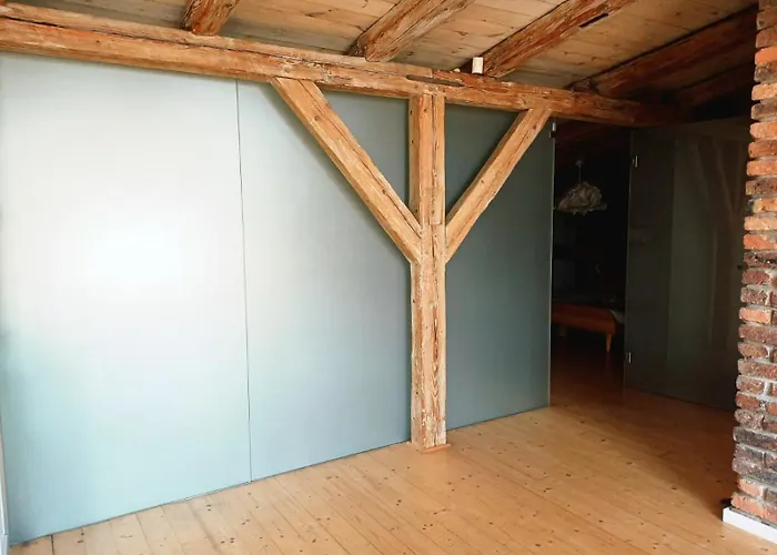 The Barn - Spacious Loft In The Center