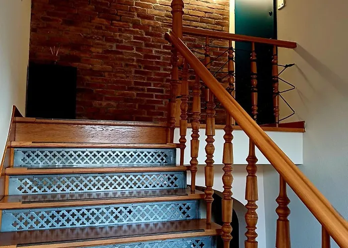 The Barn - Spacious Loft In The Center