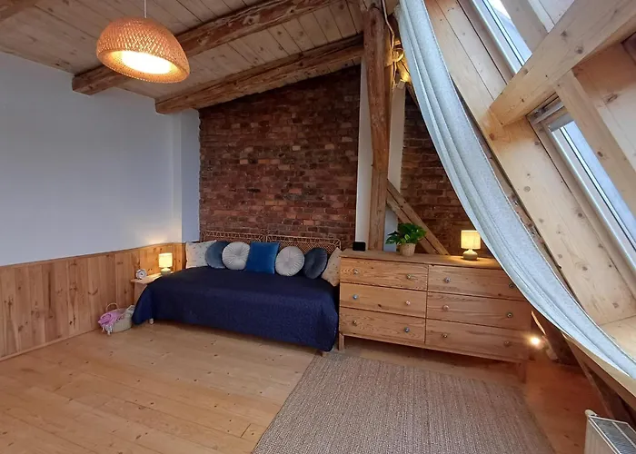 The Barn - Spacious Loft In The Center