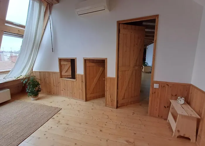 The Barn - Spacious Loft In The Center Апартаменты *