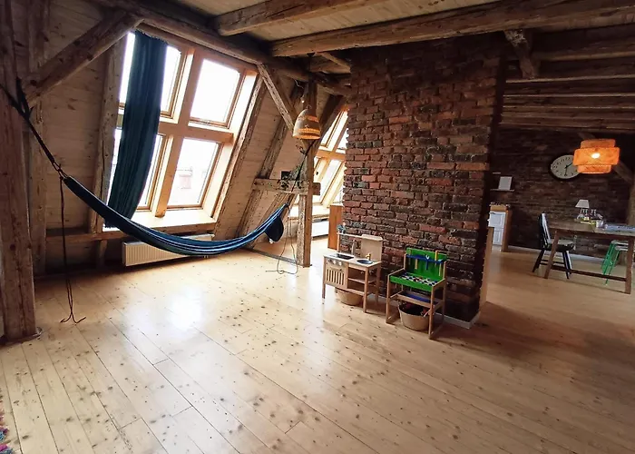 The Barn - Spacious Loft In The Center *